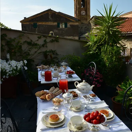 La Terrazza di Vico Olivi B&B-3